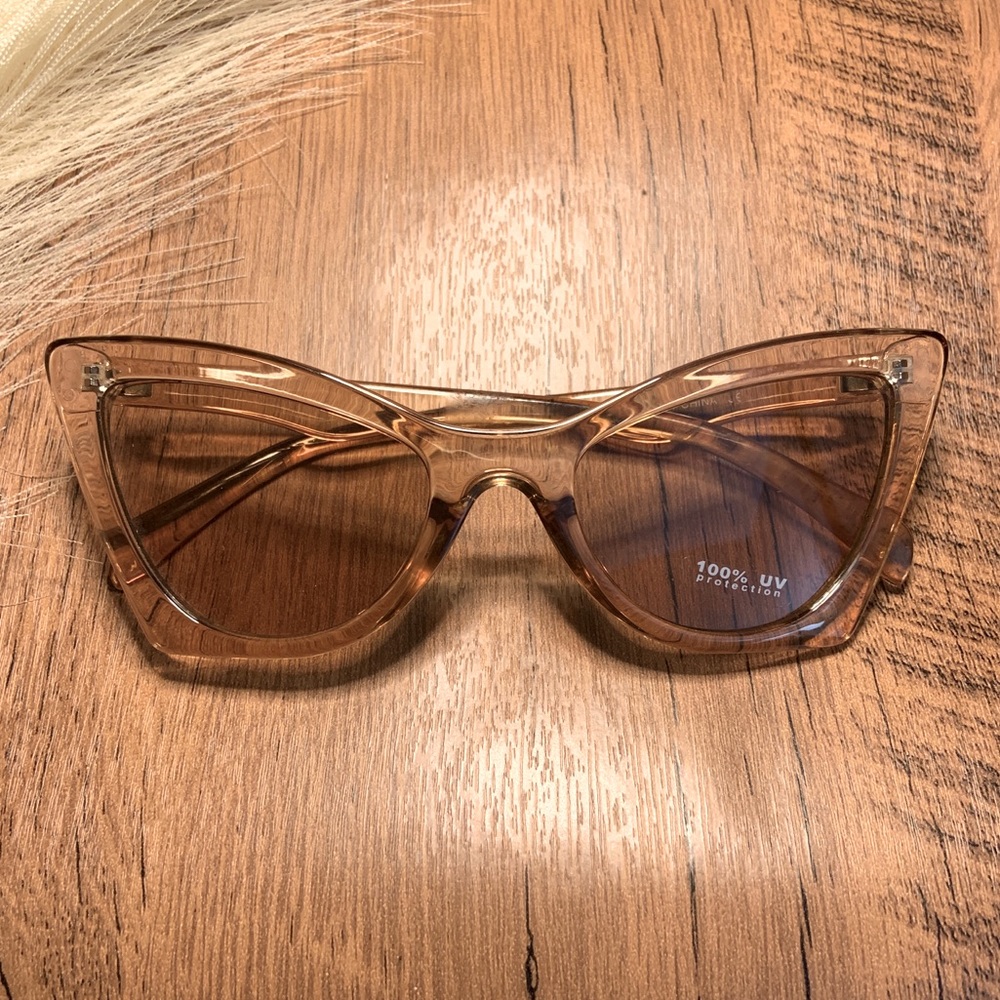 Nude Transparent Frame Sunglasses